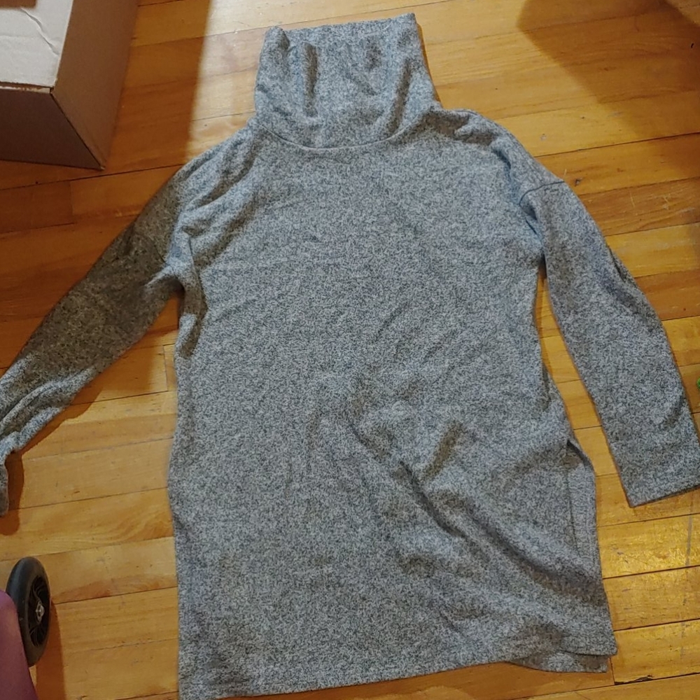 Pullover - Picture 3 of 4